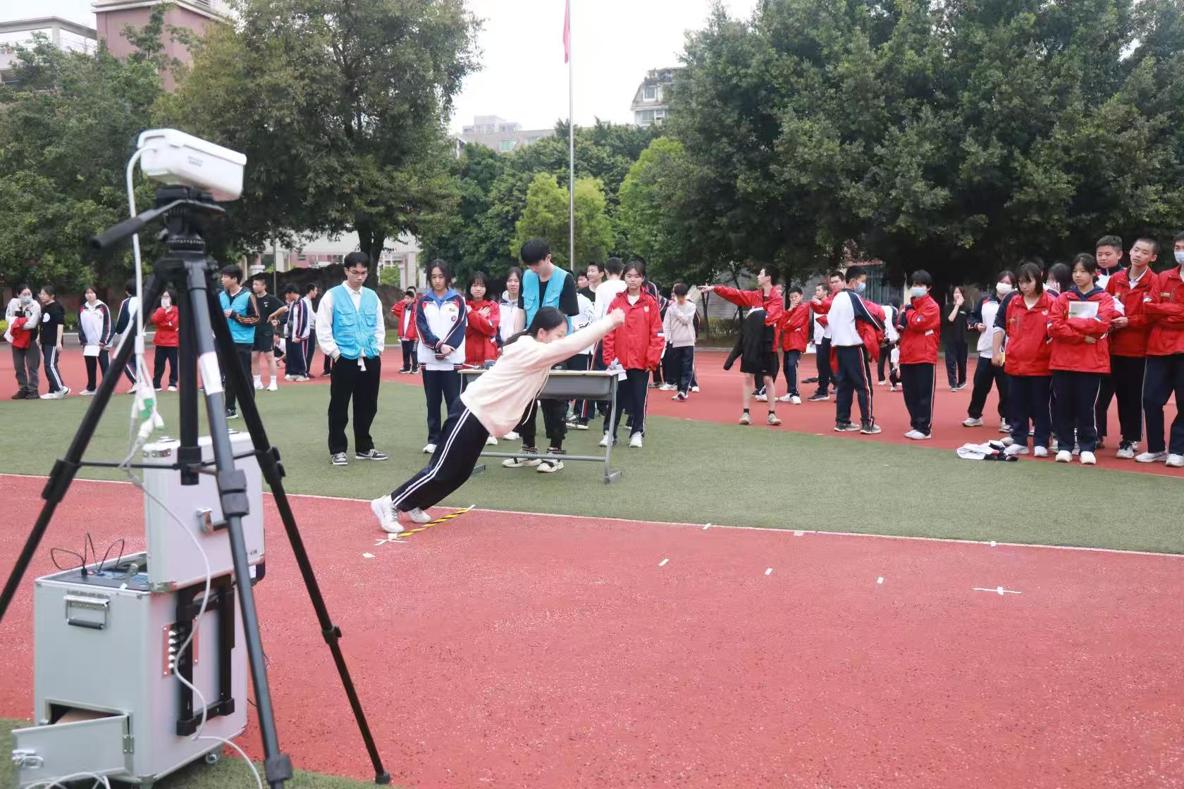 今年会体育-19岁青岛小伙称霸男子400米 为山东田径斩获十五运首金